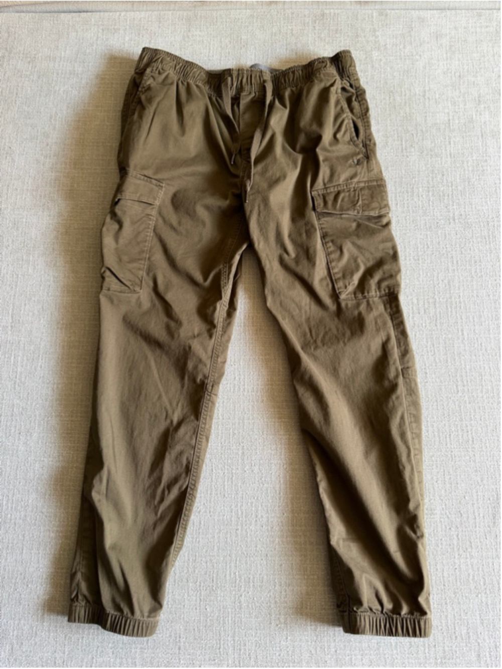 Roots green Cargo joggers men’s size large